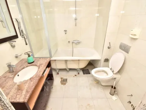 Rent, office space, 358m², Preko Morače, Podgorica - image 20