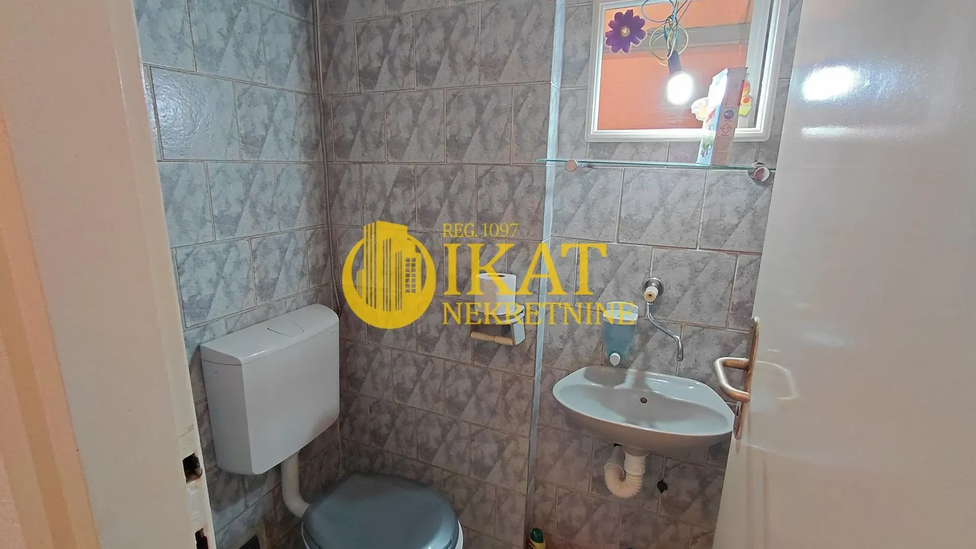 Prodaja, trosoban stan, 68m², Novi Beograd Sve Podlokacije, Beograd