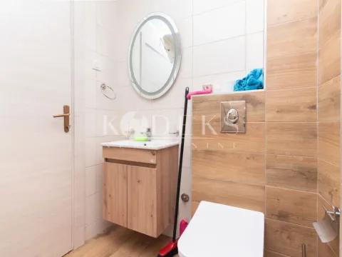 Rent, two bedroom apartment, 60m², Centar, Podgorica - image 10