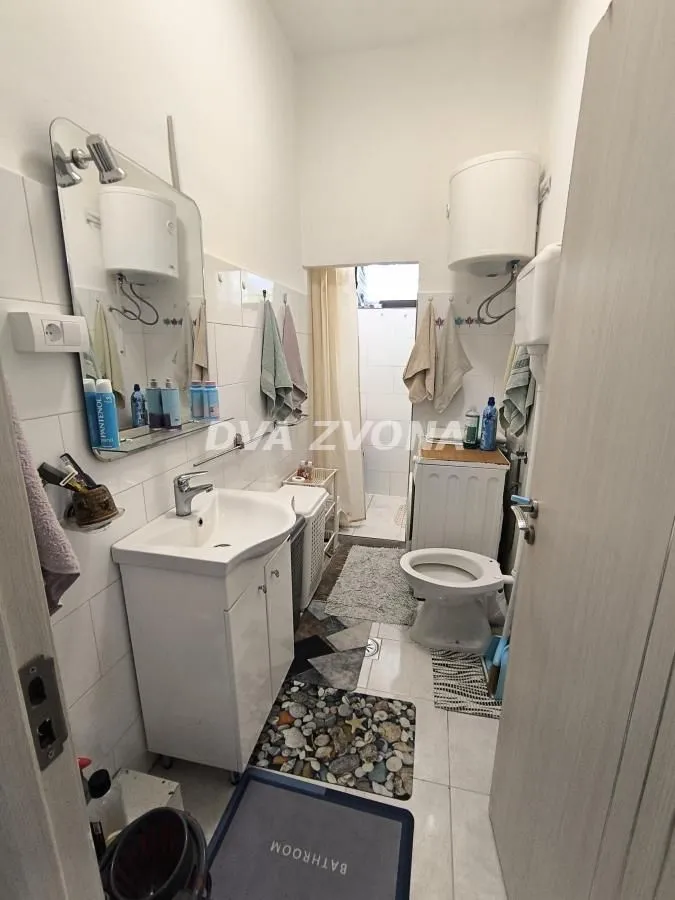 Prodaja, trosoban stan, 73m², Bečej, Novi Sad