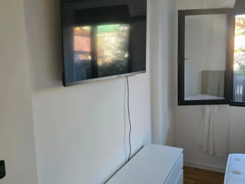 Izdavanje, dvosoban stan, 100m², Dalmatinska ulica, Podgorica - image 6