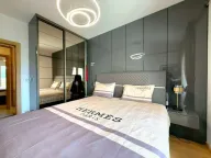 Prodaja, dvosoban stan, 77m², New City, Podgorica - image 9