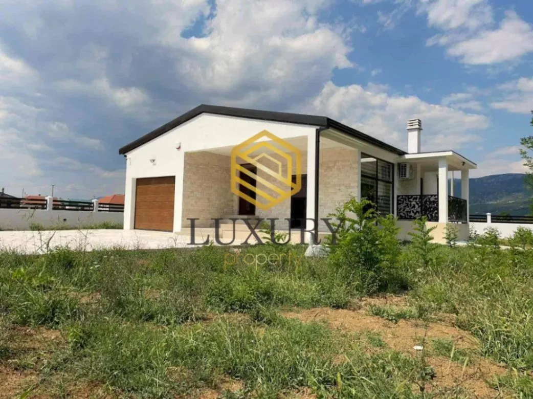 Rent, house, 140m², Velje Brdo, Podgorica