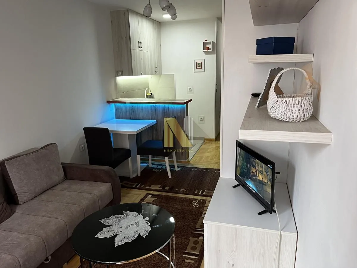 Izdavanje, garsonjera, 25m², Nova Detelinara, Novi Sad Sve Podlokacije