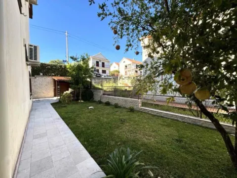 Sale, house, 295m², Radovići, Tivat - image 4