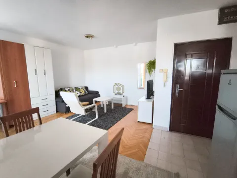 Izdavanje, stan, 30m², Blok 6, Podgorica - image 3