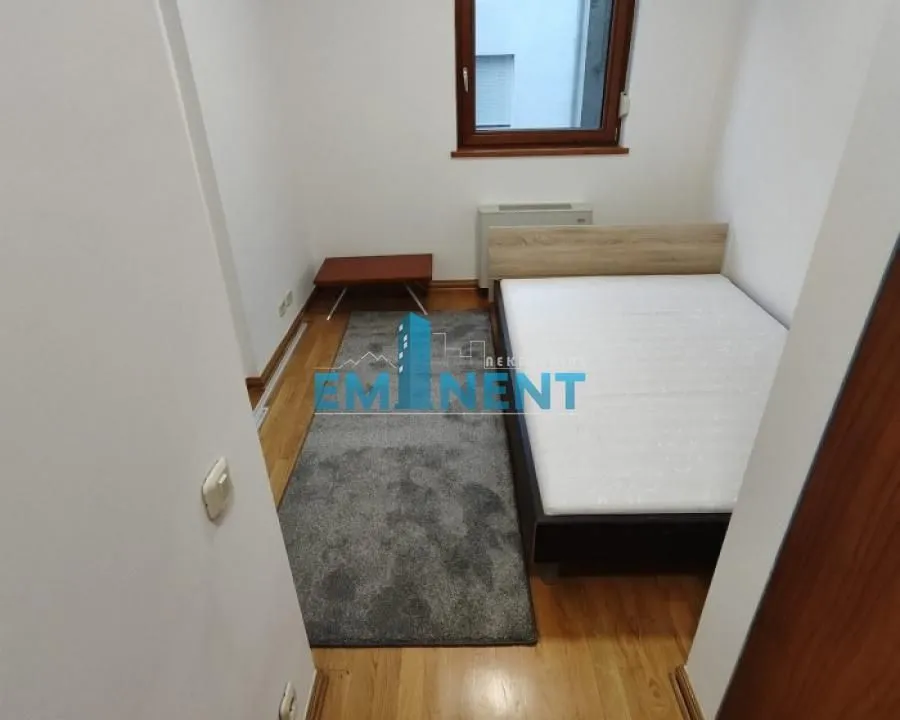 Rent, four bedroom apartment, 115m², Kalenić Pijaca, Vračar Sve Podlokacije