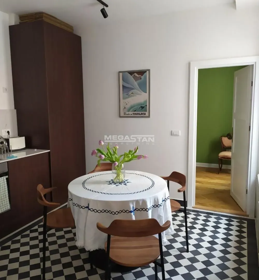 Izdavanje, četvorosoban stan, 122m², Stari Grad, Beograd