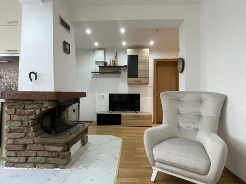 Rent, two bedroom apartment, 70m², Centar, Tivat - image 6