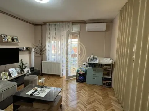 Prodaja, trosoban stan, 106m², Aerodrom, Kragujevac - image 2