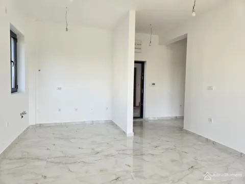 Prodaja, jednosoban stan, 44m², Tivat, Crna Gora - image 6