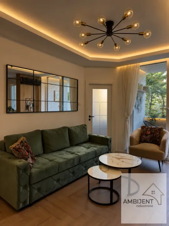 Prodaja, dvosoban stan, 44m², Novi Beograd Blok 63, Novi Beograd Sve Podlokacije