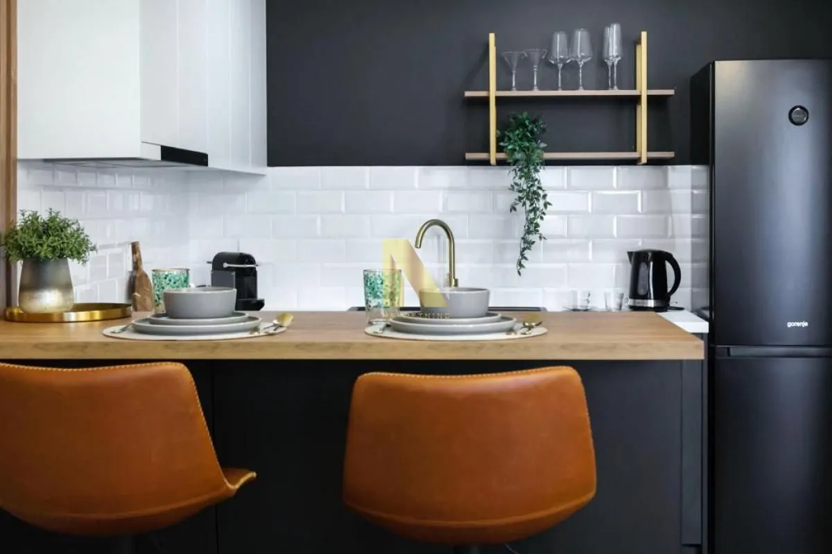 Izdavanje, dvosoban stan, 47m², Rotkvarija, Novi Sad Sve Podlokacije