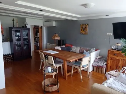 Sale, four bedroom apartment, 128m², Zeleno Brdo, Zvezdara Sve Podlokacije