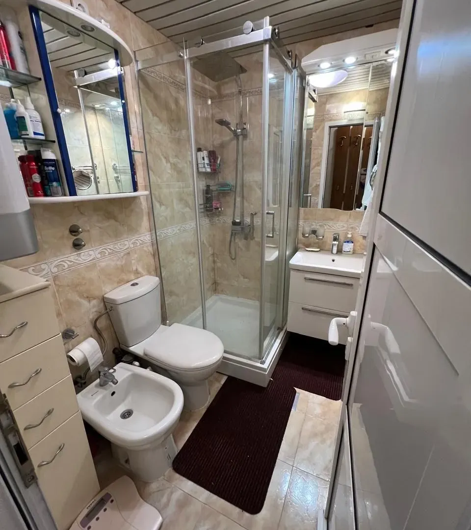 Prodaja, trosoban stan, 114m², Adok, Budva