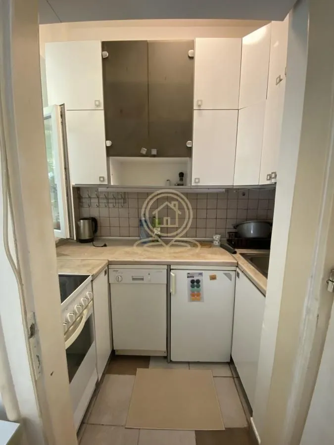 Rent, one bedroom apartment, 28m², Stari Grad, Beograd