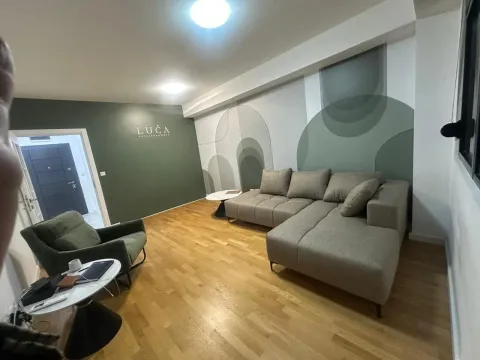 Rent, two bedroom apartment, 50m², Tivat, Crna Gora - image 3