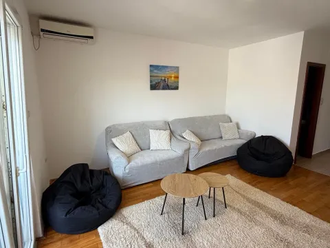 Izdavanje, garsonjera, 33m², Zagorič, Podgorica - image 2