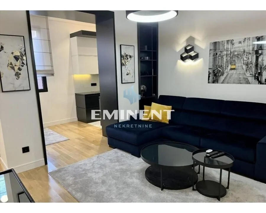 Izdavanje, trosoban stan, 75m², Stari Grad, Beograd