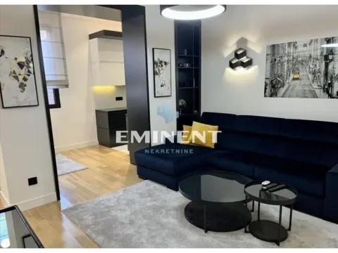 Izdavanje, trosoban stan, 75m², Stari Grad, Beograd