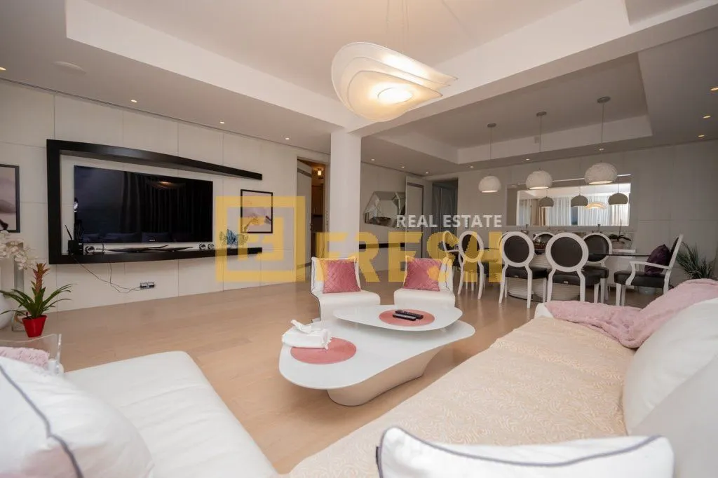 Prodaja, kuća, 300m², Tivat, Crna Gora