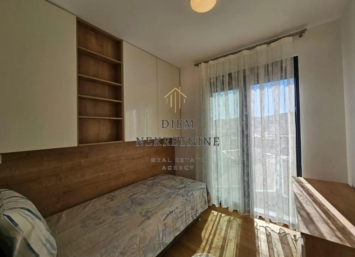 Rent, two bedroom apartment, 55m², Centar, Bar