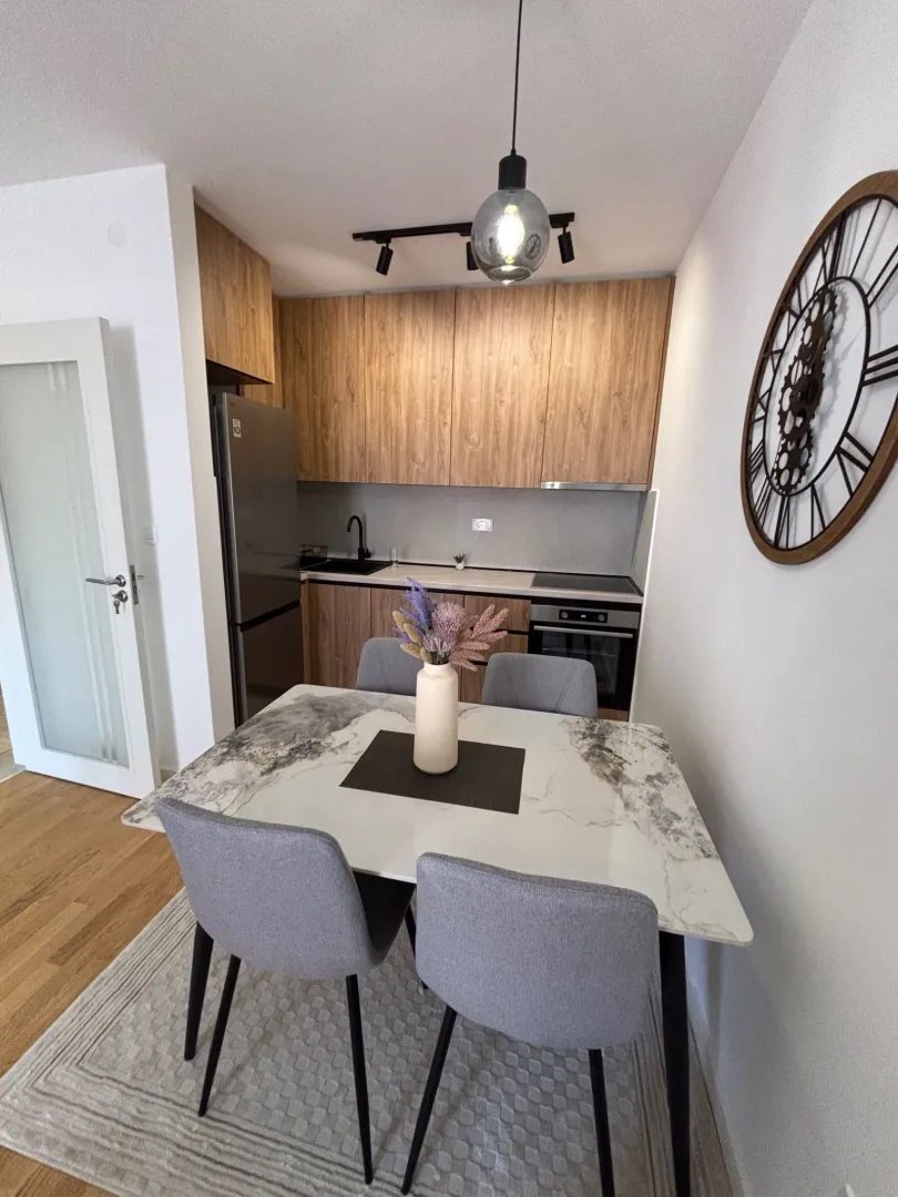 Rent, one bedroom apartment, 42m², Stari Aerodrom, Podgorica