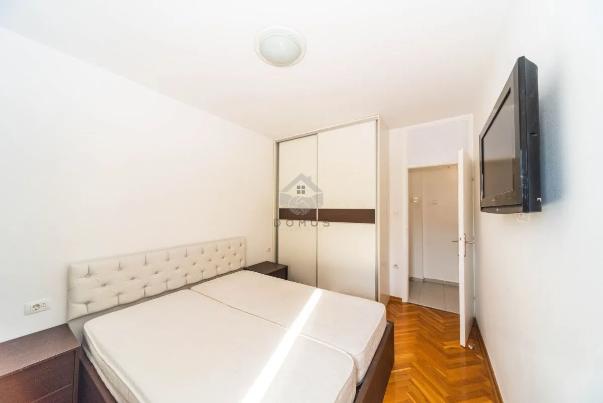 Rent, two bedroom apartment, 80m², Blok 9, Podgorica