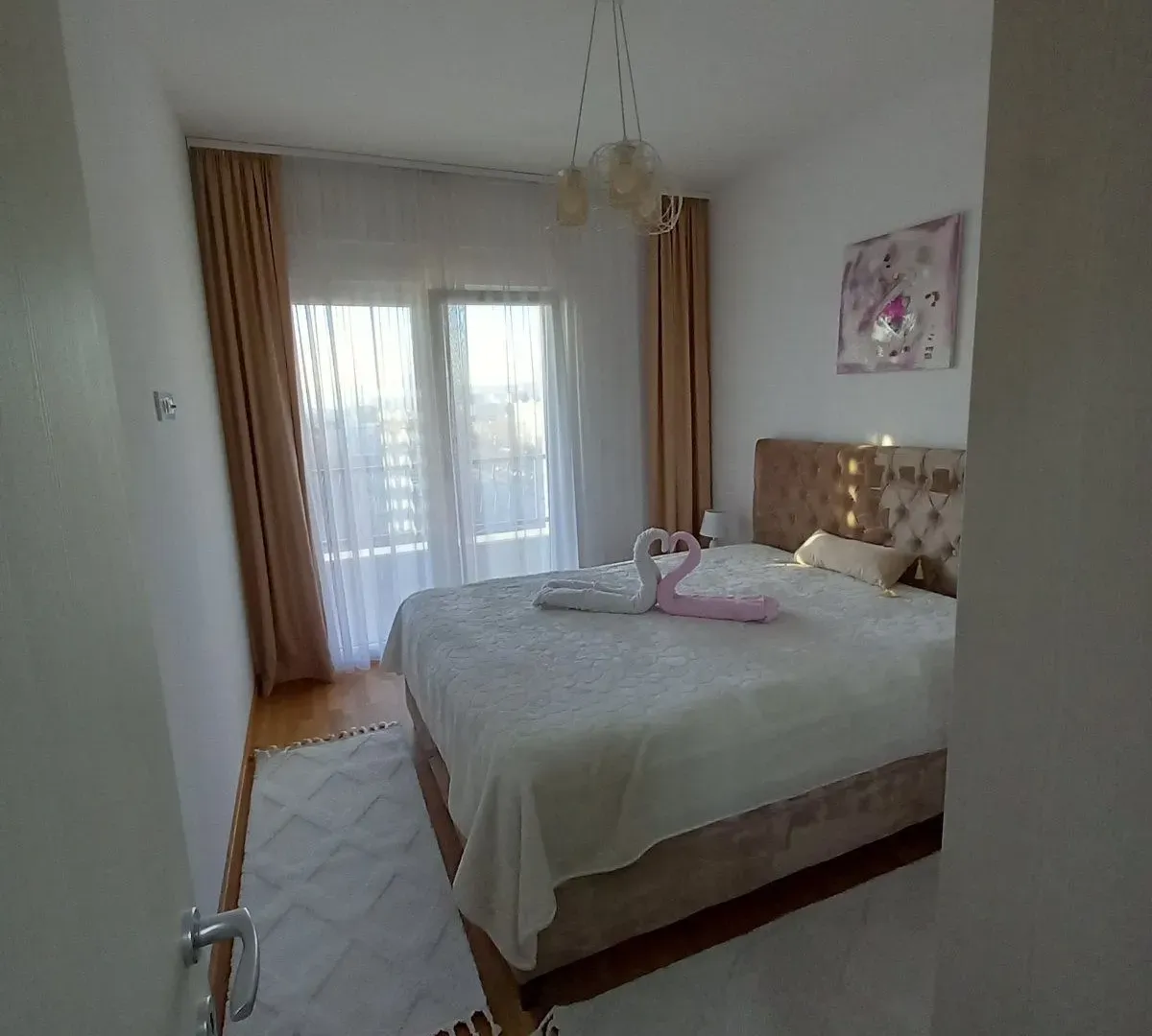 Izdavanje, jednosoban stan, 46m², Stari Aerodrom, Podgorica