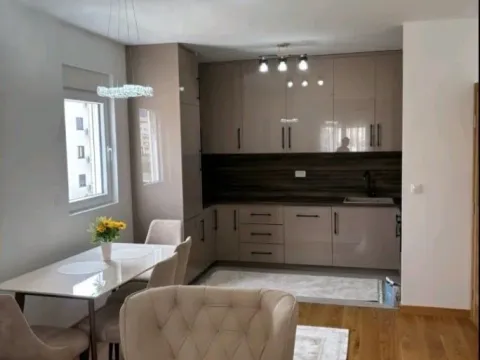 Izdavanje, dvosoban stan, 71m², New City, Podgorica - image 2