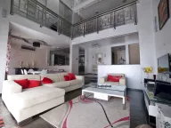 Rent, house, 300m², Podkošljun, Budva - image 11