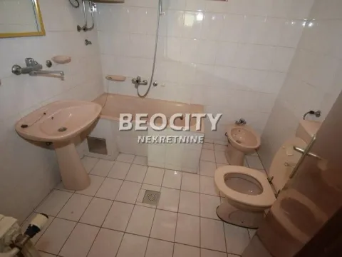 Prodaja, kuća, 600m², Kaluđerica, Beograd - image 2