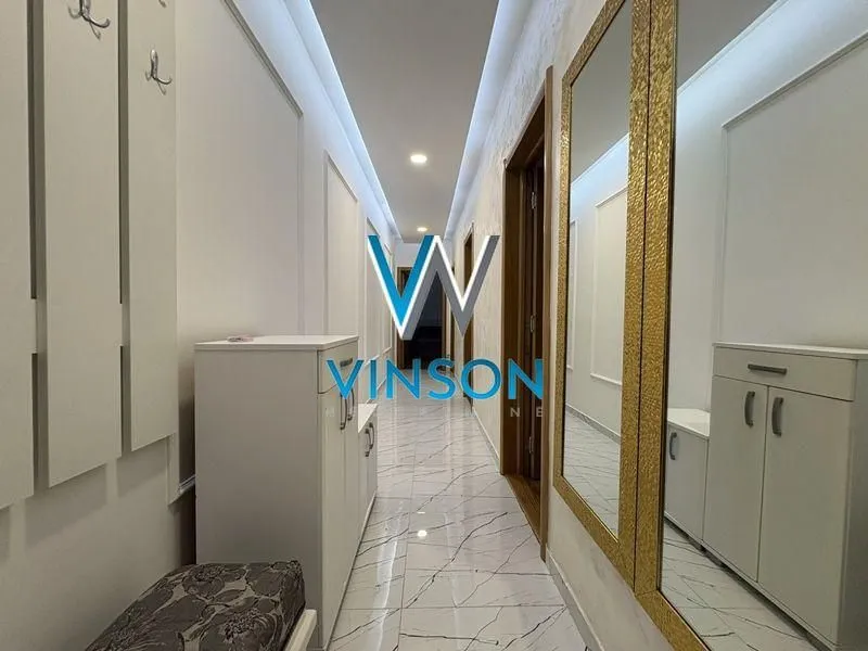 Izdavanje, dvosoban stan, 70m², Centar, Novi Sad
