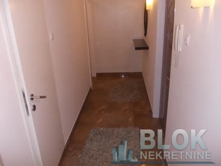 Rent, three bedroom apartment, 90m², Blok 5, Podgorica