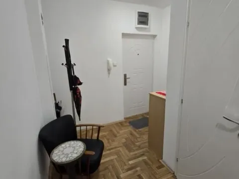 Izdavanje, dvosoban stan, 64m², Sajmište, Novi Sad - image 13