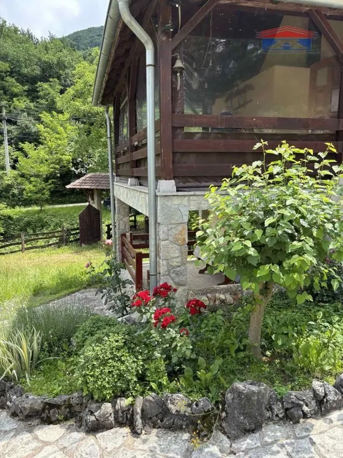 Prodaja, kuća, 146m², Ba, Ljig