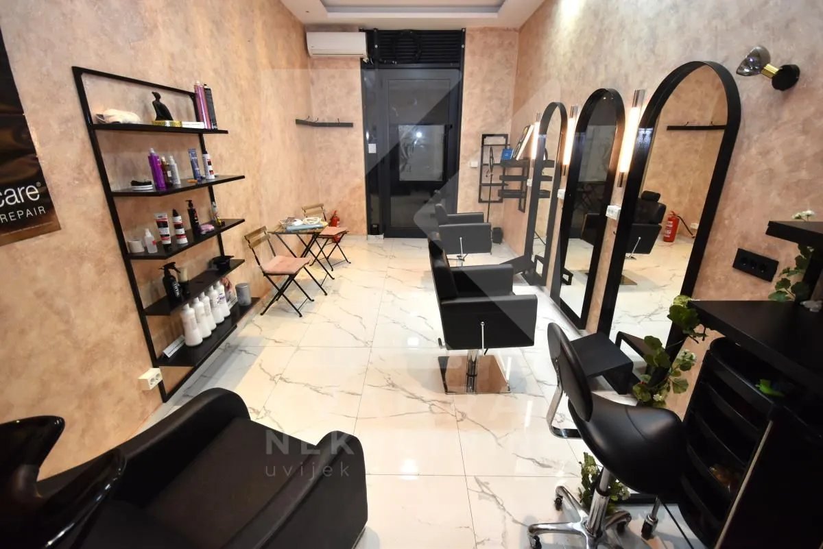 Rent, office space, 23m², Ljubović, Podgorica