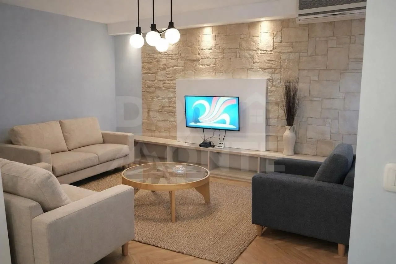 Rent, two bedroom apartment, 70m², Tivat, Crna Gora
