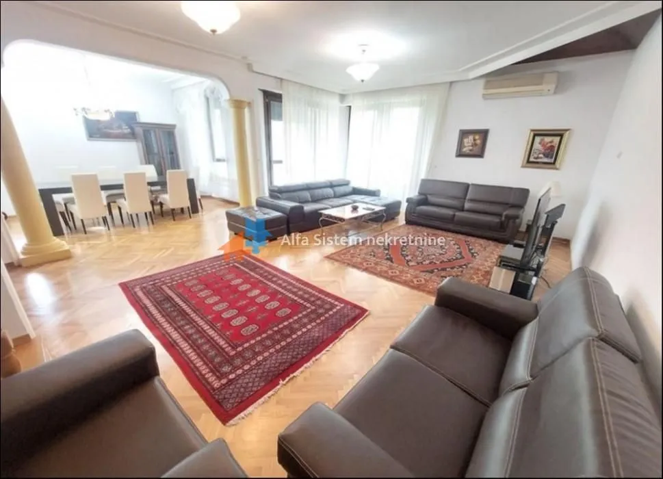 Izdavanje, kuća, 240m², Banovo Brdo, Beograd