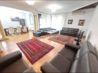 Izdavanje, kuća, 240m², Banovo Brdo, Beograd - image 1