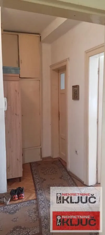 Prodaja, trosoban stan, 102m², Centar, Novi Sad