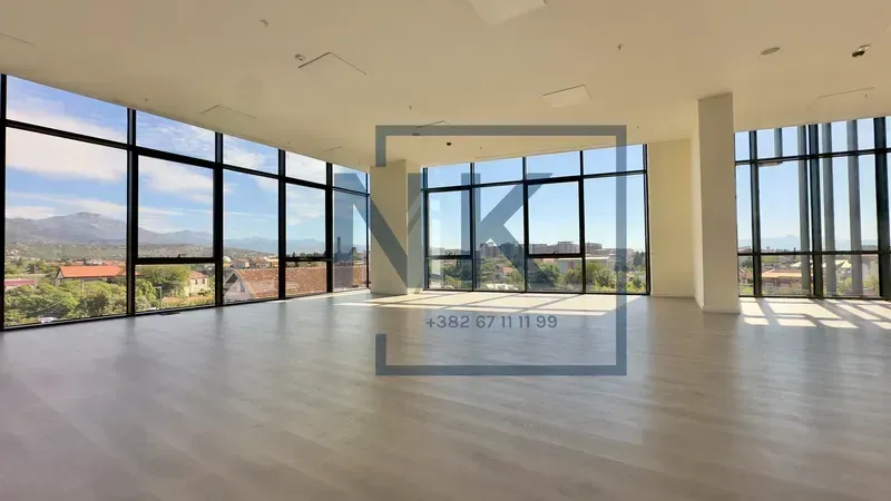 Rent, office space, 2542m², Centar, Podgorica