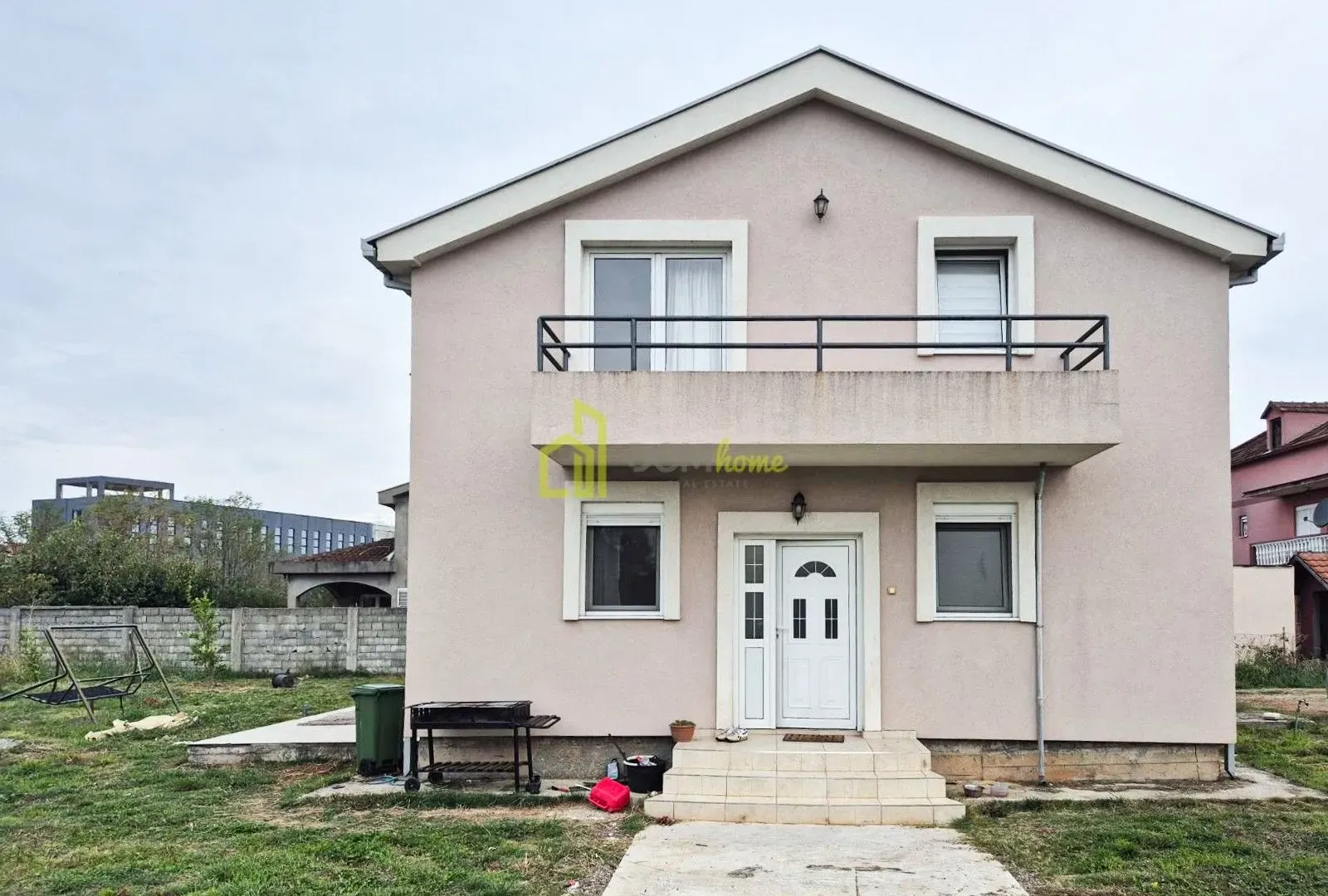 Izdavanje, kuća, 160m², Donja Gorica, Podgorica