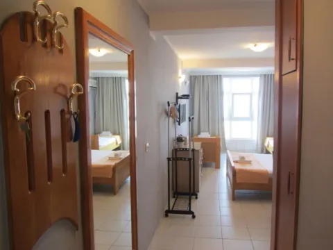 Sale, studio apartment, 26m², Rafailovići, Budva - image 5