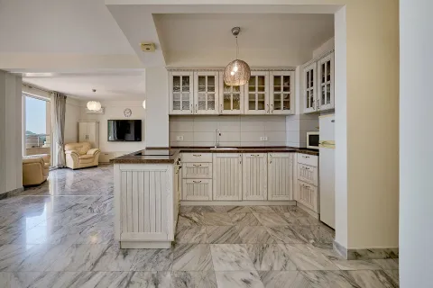 Sale, four bedroom apartment, 113m², Bečići, Budva - image 9