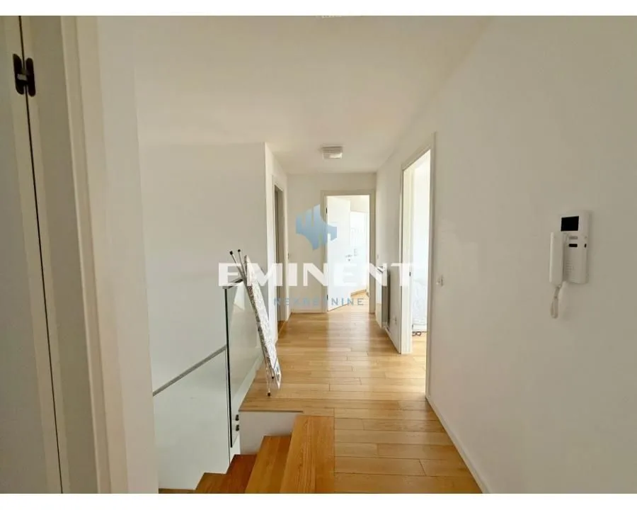 Sale, four bedroom apartment, 128m², Novi Beograd Blok 67, Novi Beograd Sve Podlokacije