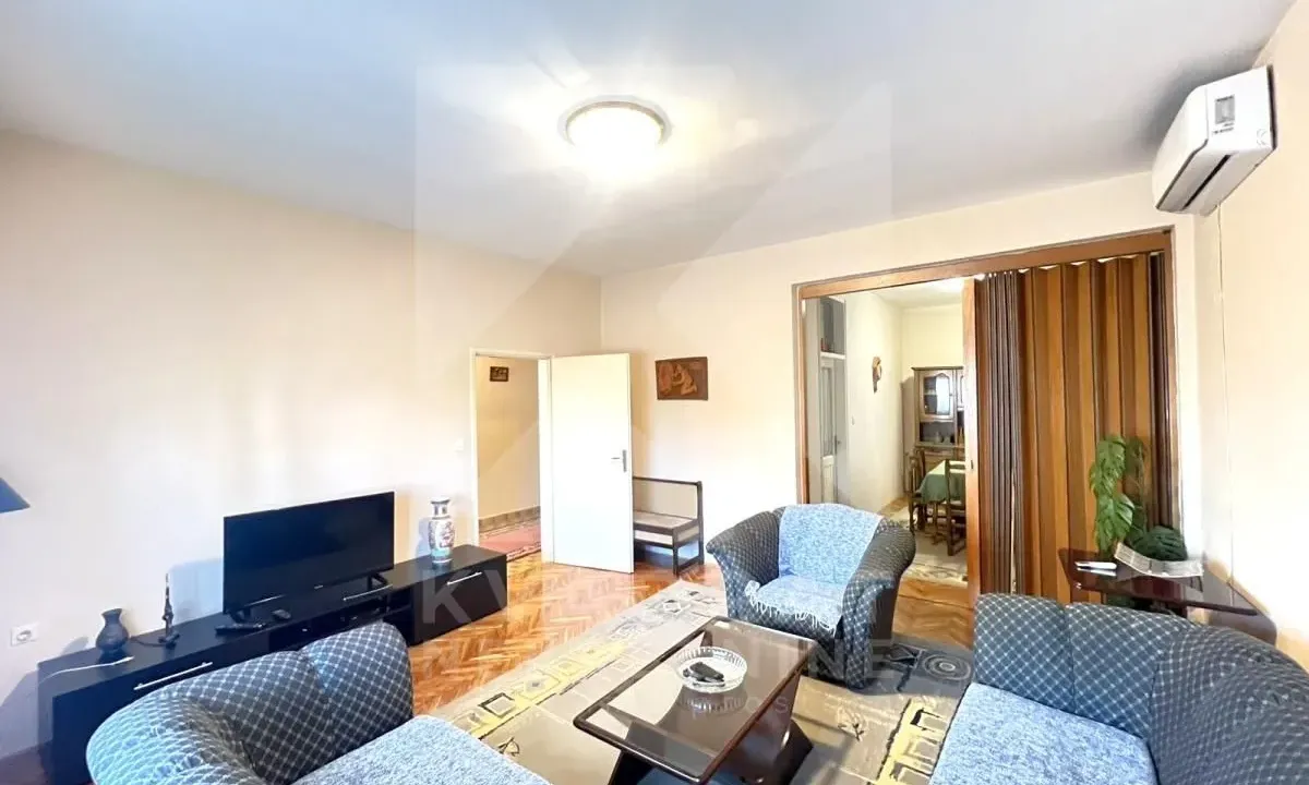 Izdavanje, dvosoban stan, 120m², Gornja Gorica, Podgorica