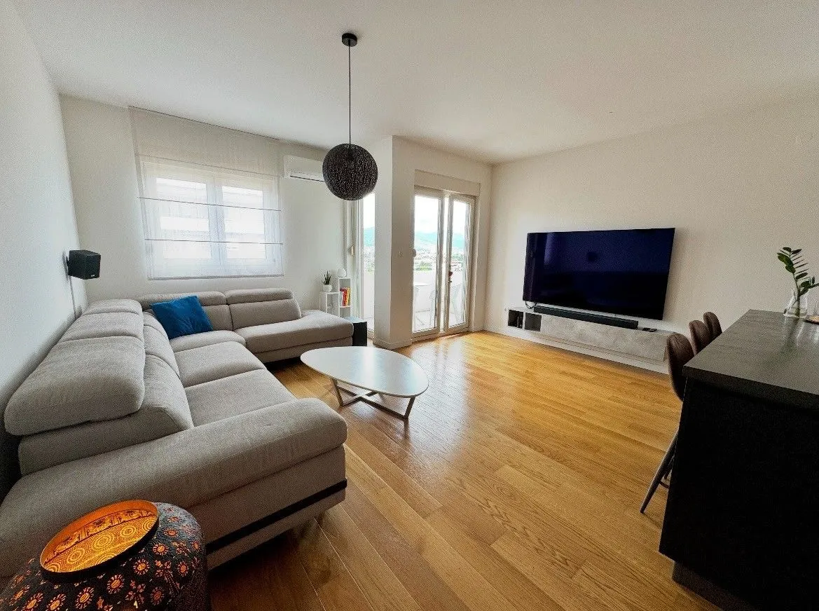Prodaja, dvosoban stan, 70m², Central Point, Podgorica