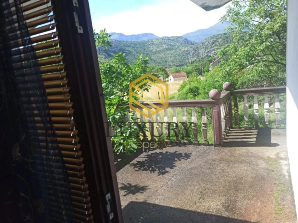 Rent, house, 150m², Bioče, Podgorica