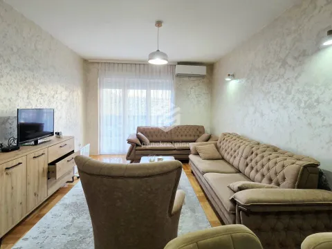 Izdavanje, dvosoban stan, 65m², Stari Aerodrom, Podgorica - image 2